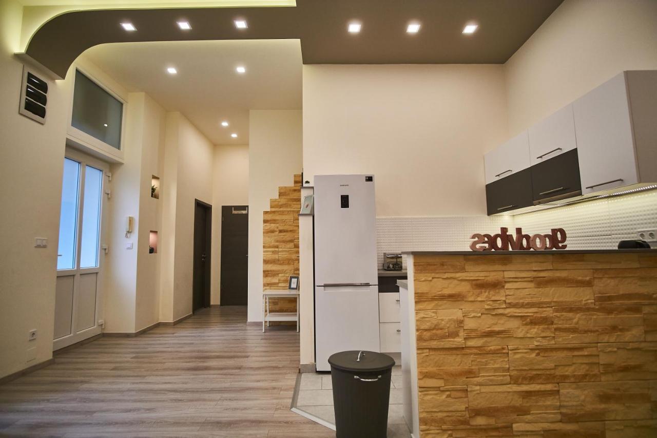 F4 Design Apartment- Budapest Exteriör bild