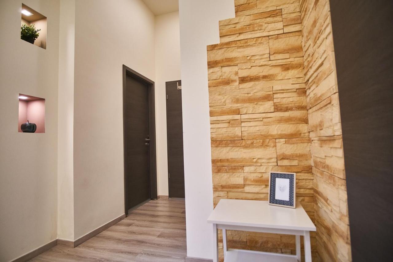 F4 Design Apartment- Budapest Exteriör bild